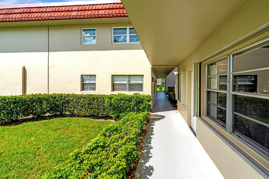 98 Spring Lake Drive, Vero Beach, FL 32962 - #2