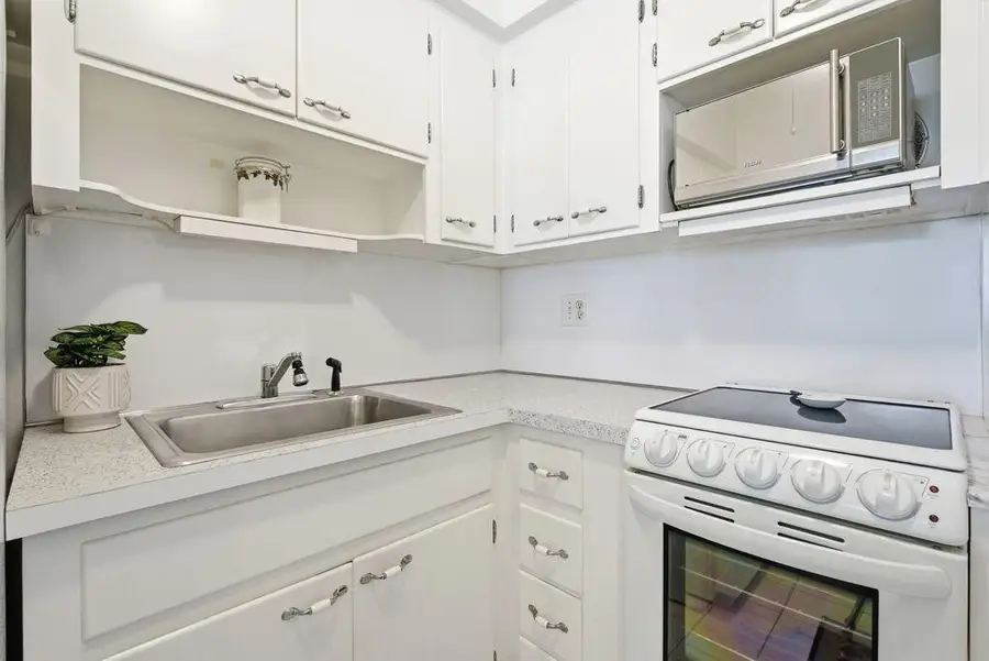 801 Atlantic Shores Boulevard #208, Hallandale Beach, FL 33009 - #2