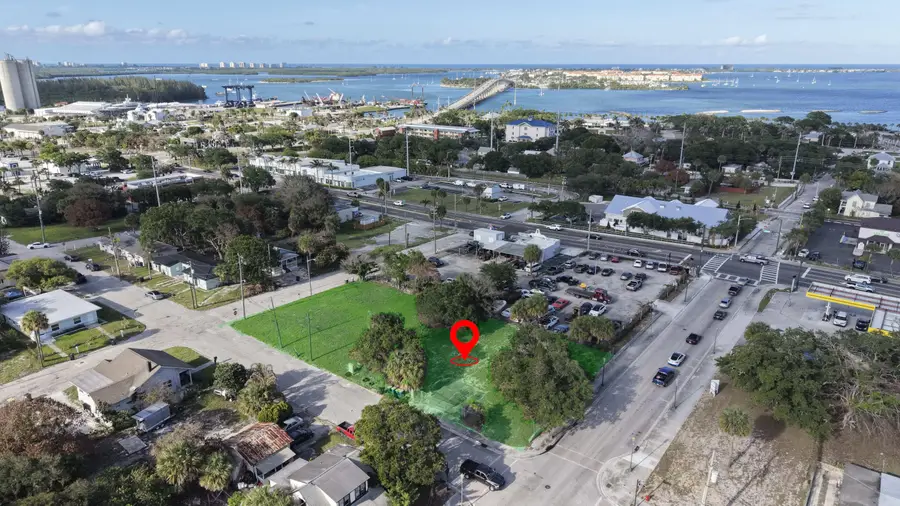 416 Avenue, Fort Pierce, FL 34950 - #3