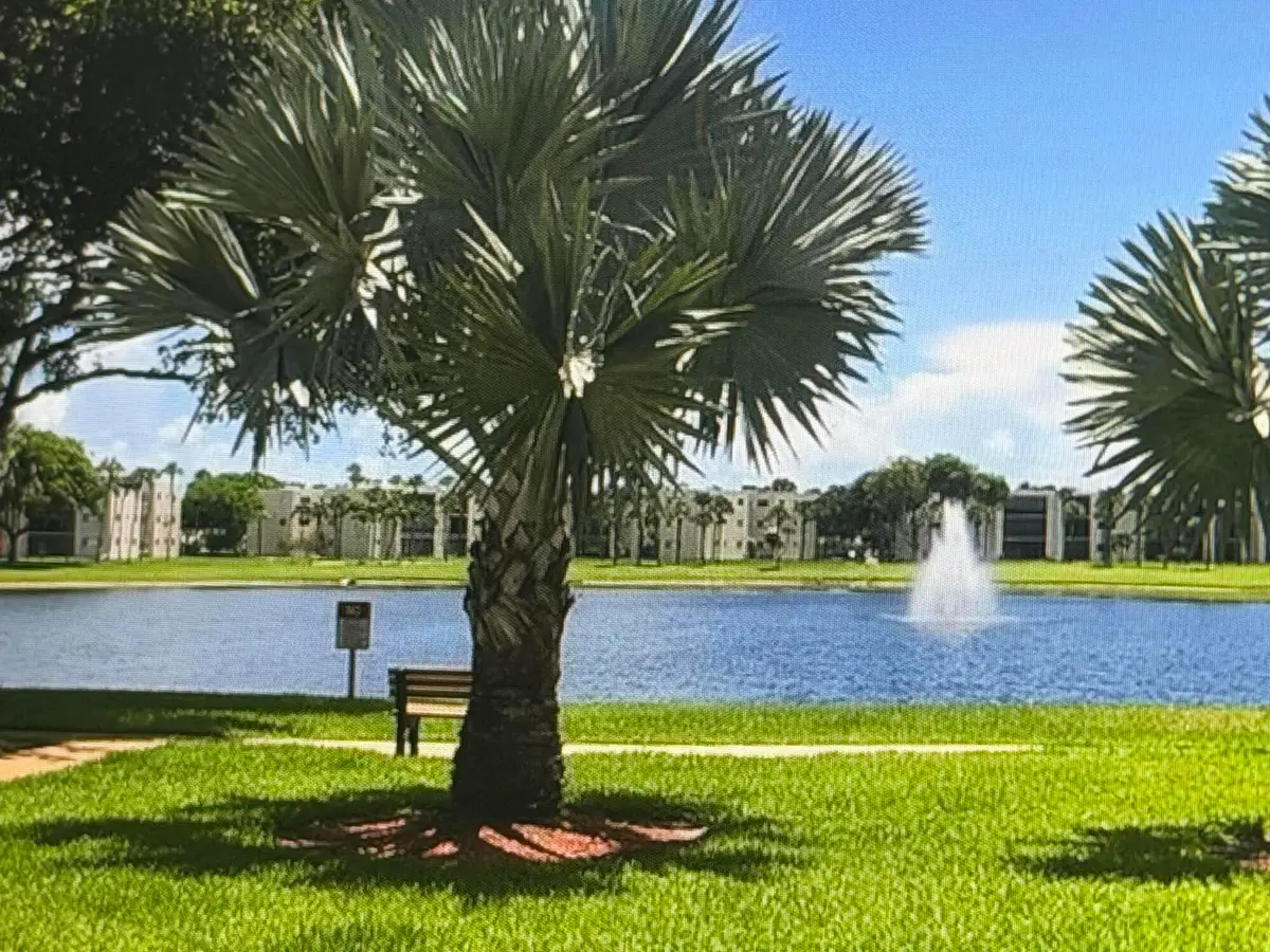 5220 Las Verdes Circle, Delray Beach, FL 33484 - #1