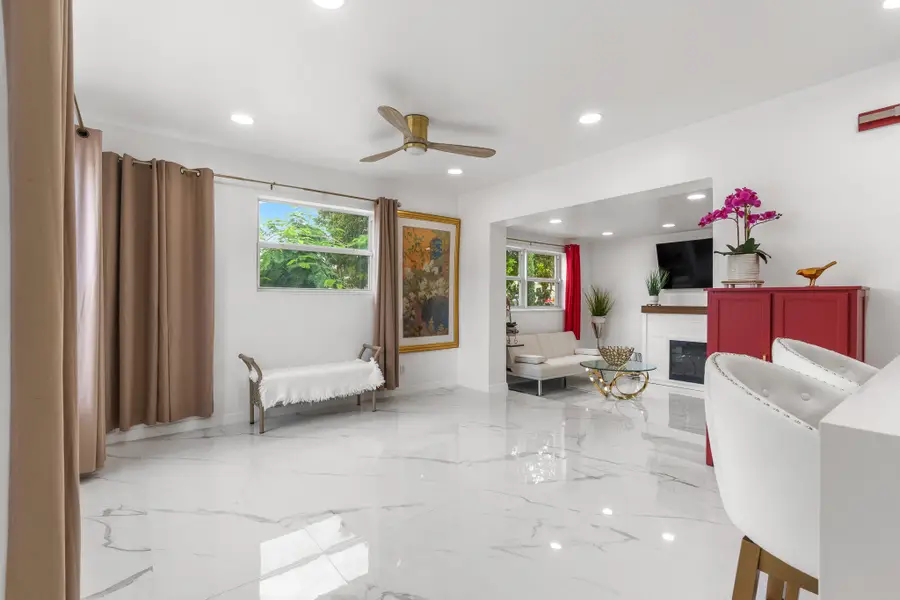 201 NE 28th Court, Boynton Beach, FL 33435 - #3