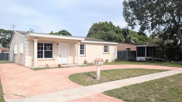 541 N 68th Way, Hollywood, FL 33024