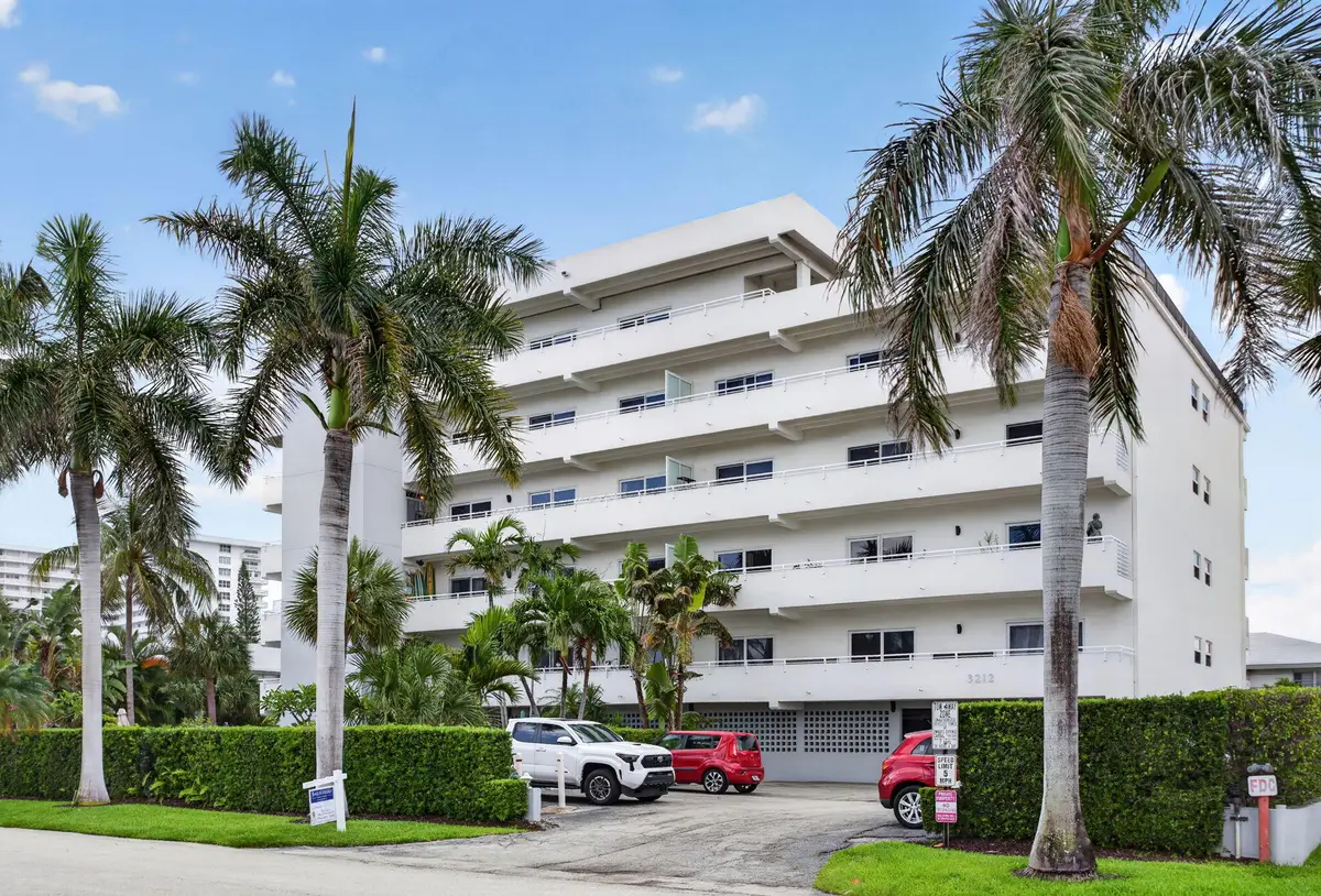 3212 NE 12th Street #Apt 204, Pompano Beach, FL 33062 - #1