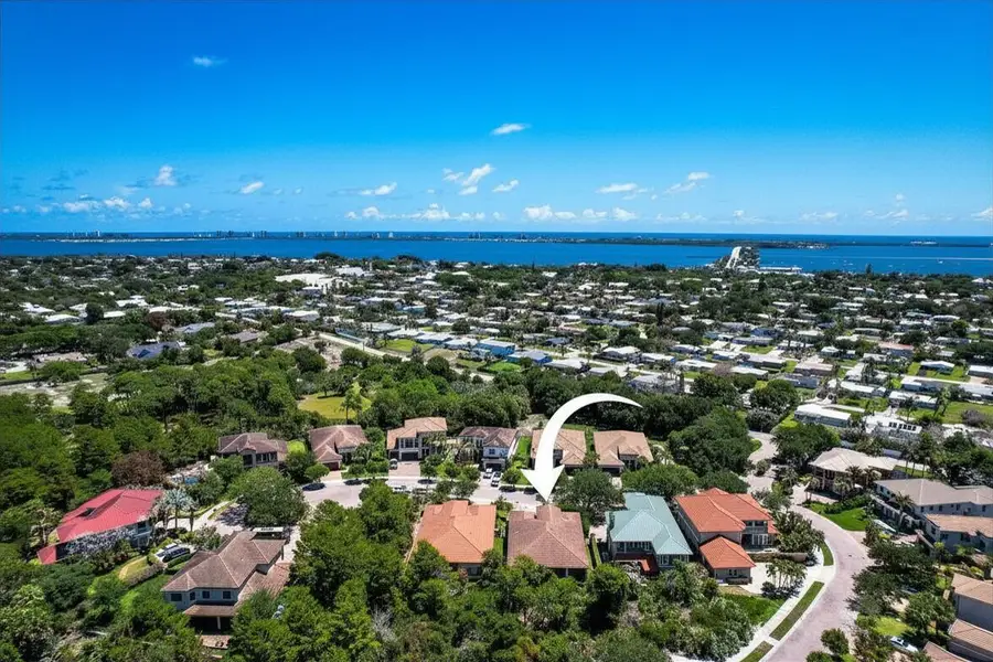 1042 NE Savanna Oaks Way, Jensen Beach, FL 34957 - #2