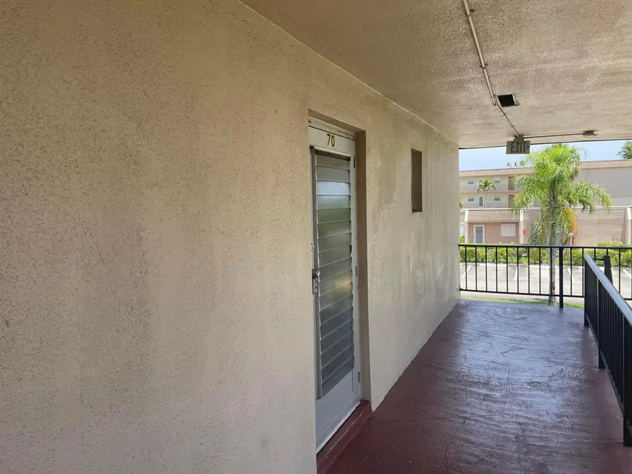 506 Davis Road #70, Palm Springs, FL 33461 - #2