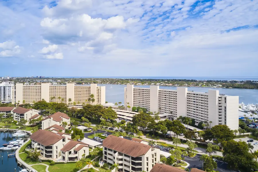 136 Lakeshore Drive #211, North Palm Beach, FL 33408 - #3