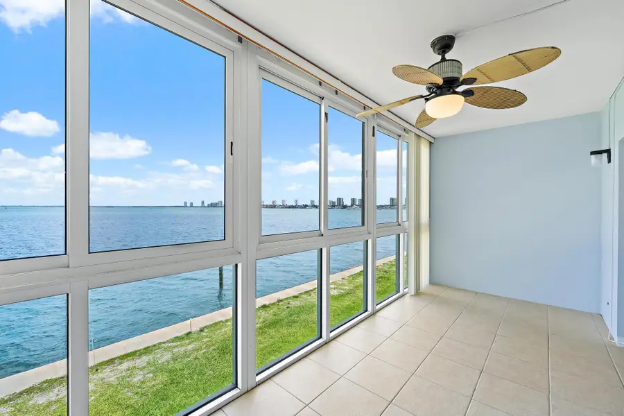 400 Wilma Circle #206, Riviera Beach, FL 33404 - #3