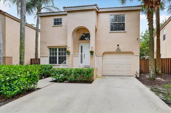10870 NW 12th Drive, Plantation, FL 33322
