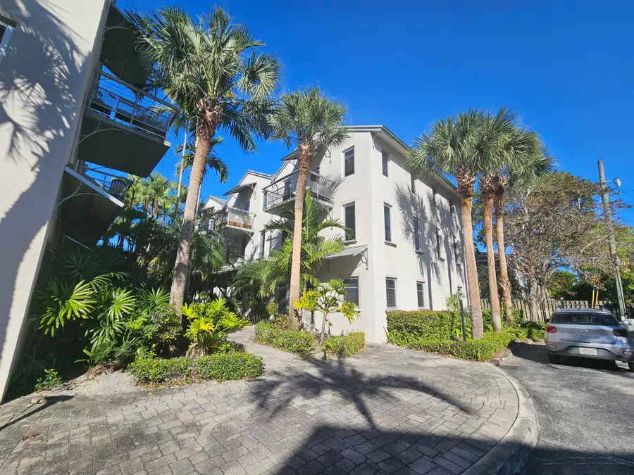 812 SW 4th Avenue #8, Fort Lauderdale, FL 33315 - #2