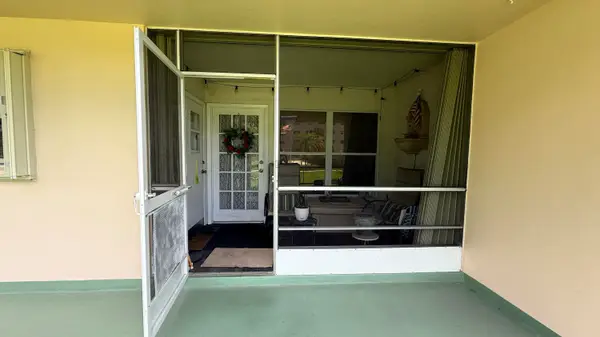 810 SE 7th Street #106, Deerfield Beach, FL 33441