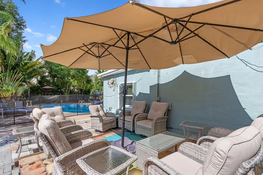 702 W Bloxham Street, Lantana, FL 33462 - #2