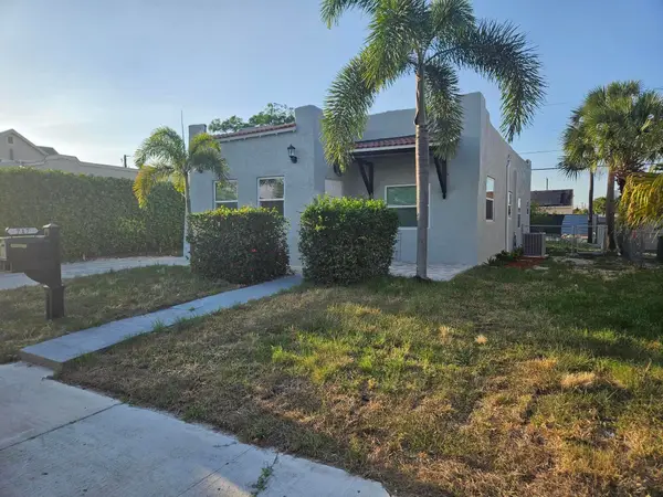 717 Selkirk Street, West Palm Beach, FL 33405