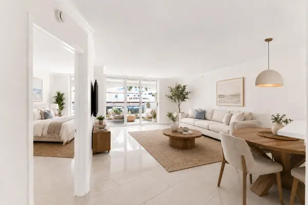 99 SE Mizner Boulevard #223, Boca Raton, FL 33432