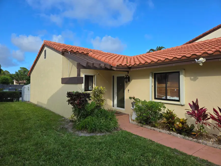 2835 Sand Pines, Lake Worth, FL 33462 - #3
