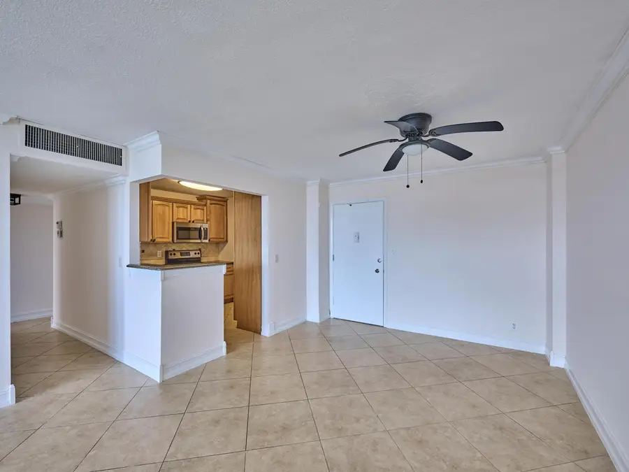 305 N Pompano Beach Boulevard #1204, Pompano Beach, FL 33062 - #3