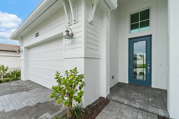 9508 St. Germain, Palm Beach Gardens, FL 33412