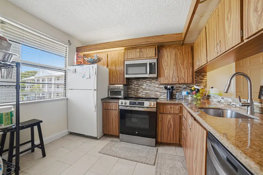 3515 Village Boulevard #304, West Palm Beach, FL 33409 - #2