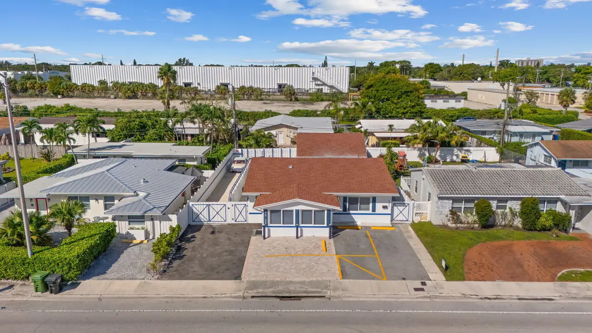 1539-1541 NE 15th Avenue, Fort Lauderdale, FL 33304 - #1