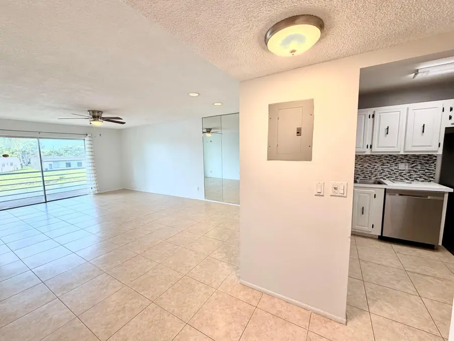 120 Lake Evelyn Drive, West Palm Beach, FL 33411 - #2