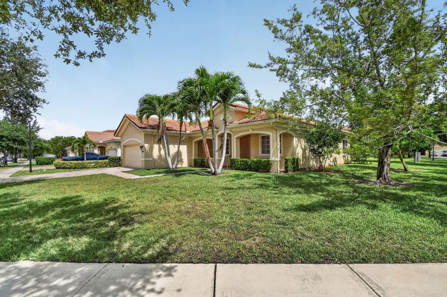 6810 Osage Circle, Greenacres, FL 33413 - #3