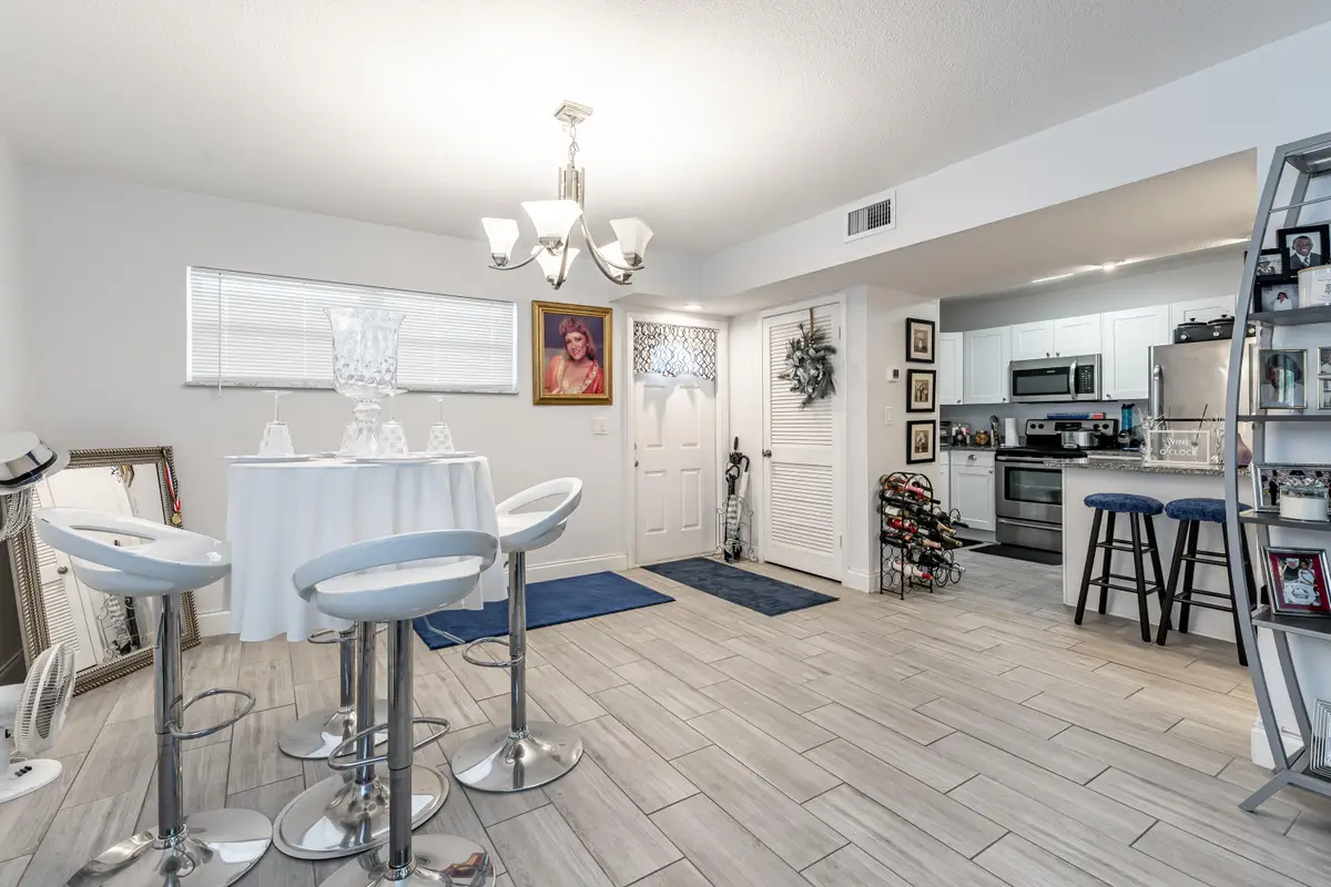 8911 S Hollybrook Boulevard #306, Pembroke Pines, FL 33025 - #1