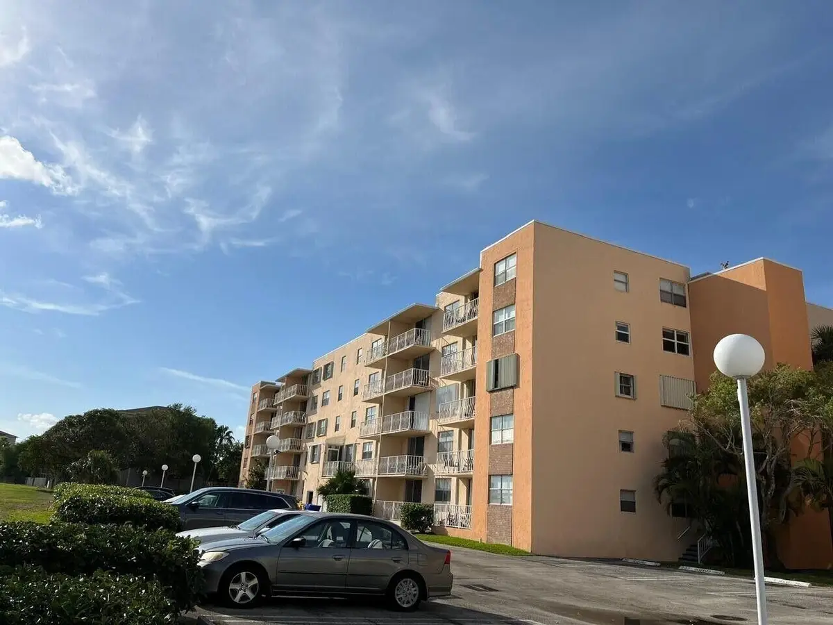 480 Executive Center Drive #4a, West Palm Beach, FL 33401 - #1