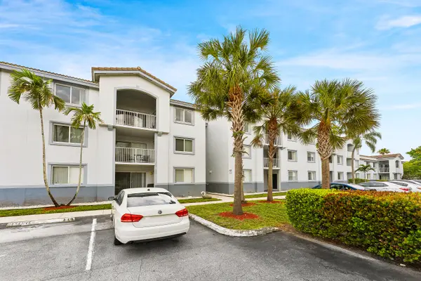 2640 S University Drive #309, Davie, FL 33328