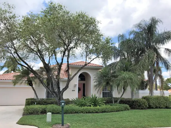 200 Eagleton Estates Boulevard, Palm Beach Gardens, FL 33418