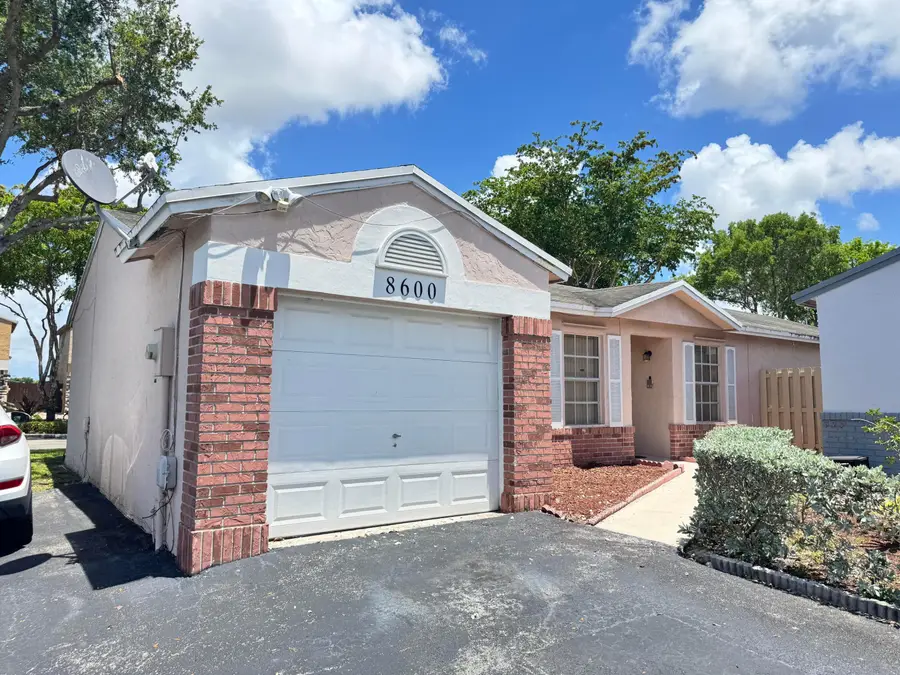 8600 NW 193rd Terrace, Hialeah, FL 33015 - #2