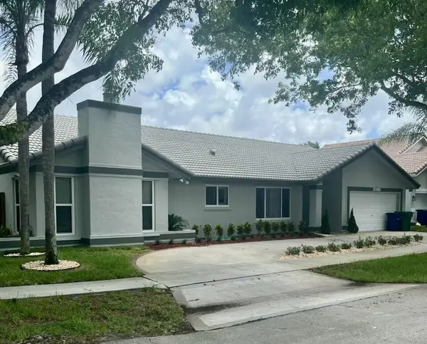 11595 S Quayside Drive, Cooper City, FL 33026