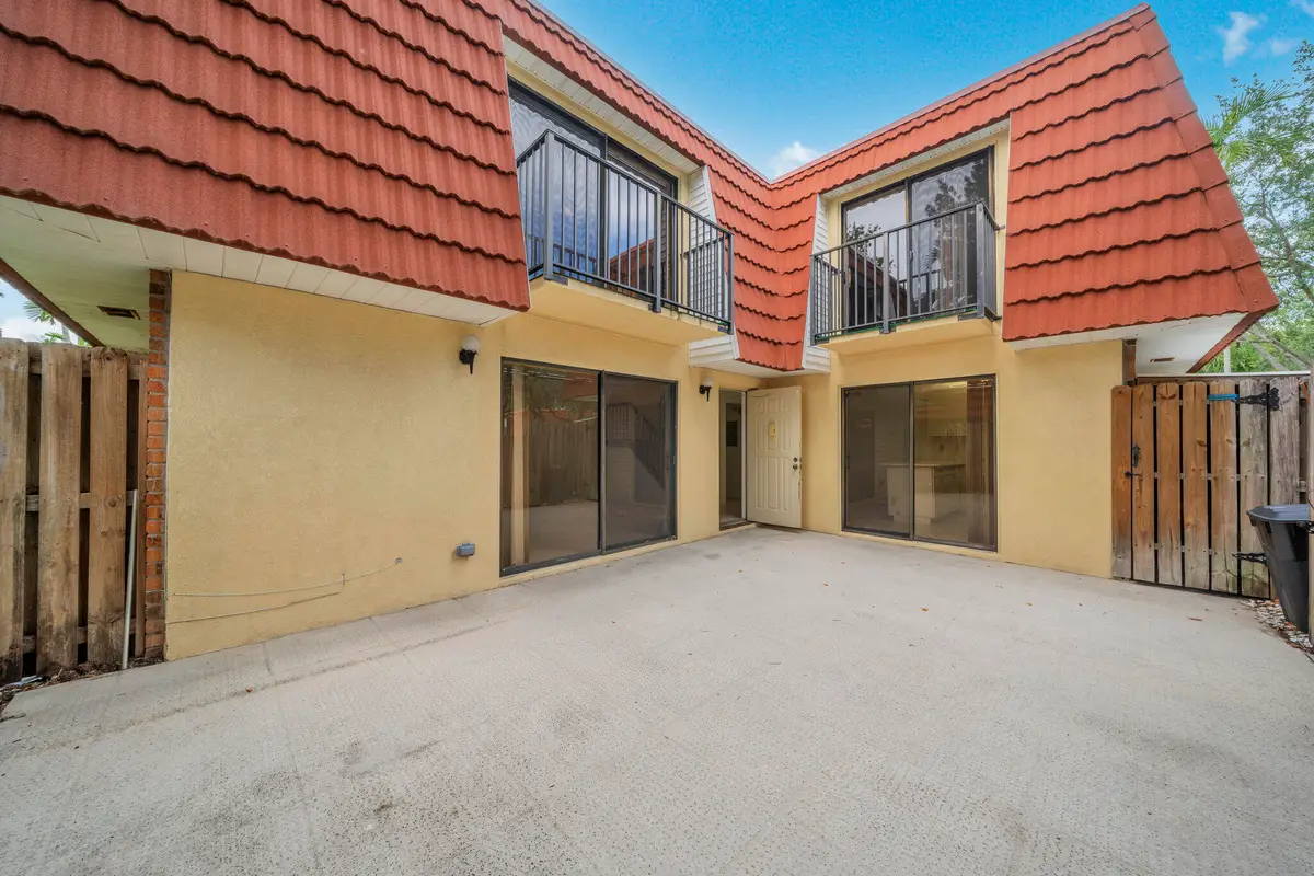 713 NW 99th Circle, Plantation, FL 33324 - #1