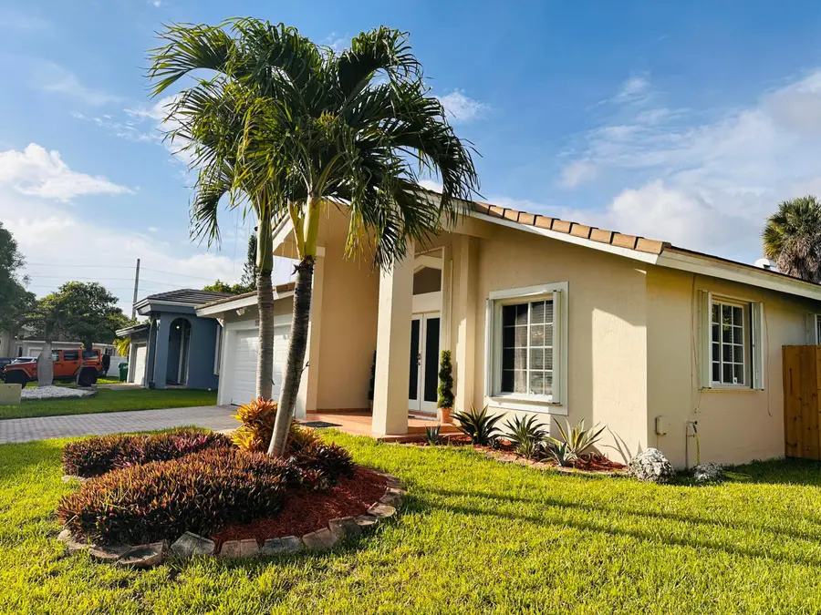 20221 SW 85th Court Sw, Cutler Bay, FL 33189 - #2