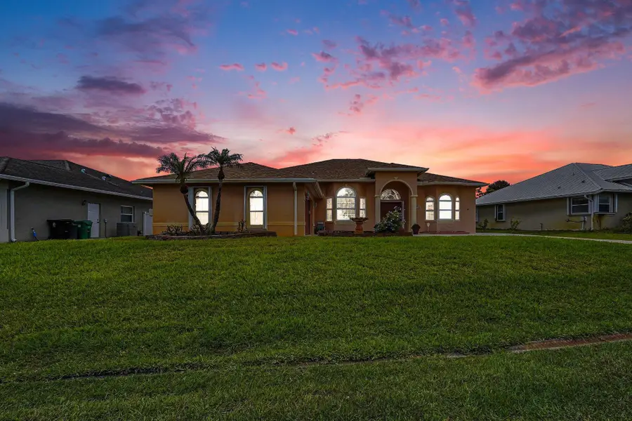 3306 SE Ford Lane Se, Port Saint Lucie, FL 34984 - #3