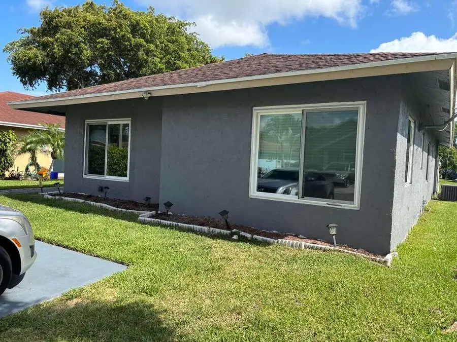 5369 Gene Circle, West Palm Beach, FL 33415 - #2