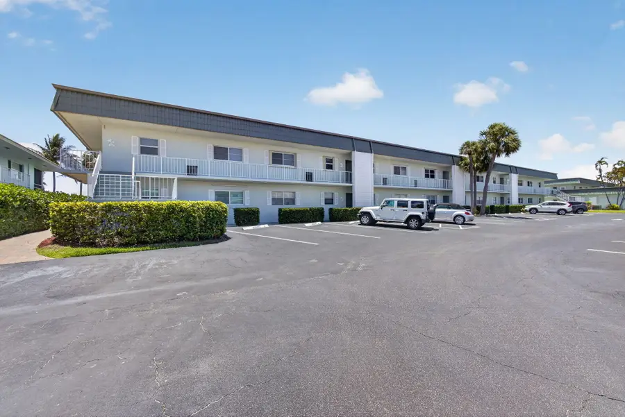110 Wettaw Lane #202, North Palm Beach, FL 33408 - #3