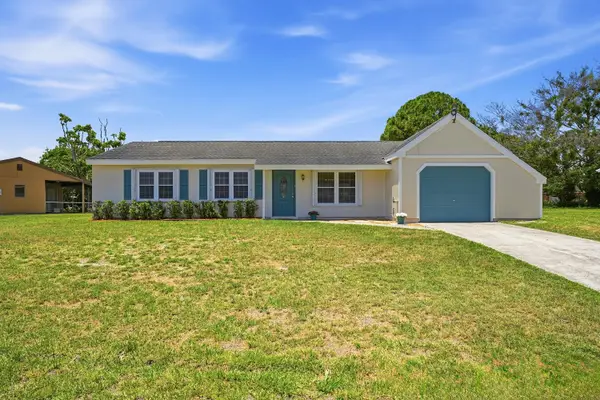 450 SW Kentwood Road, Port St Lucie, FL 34953