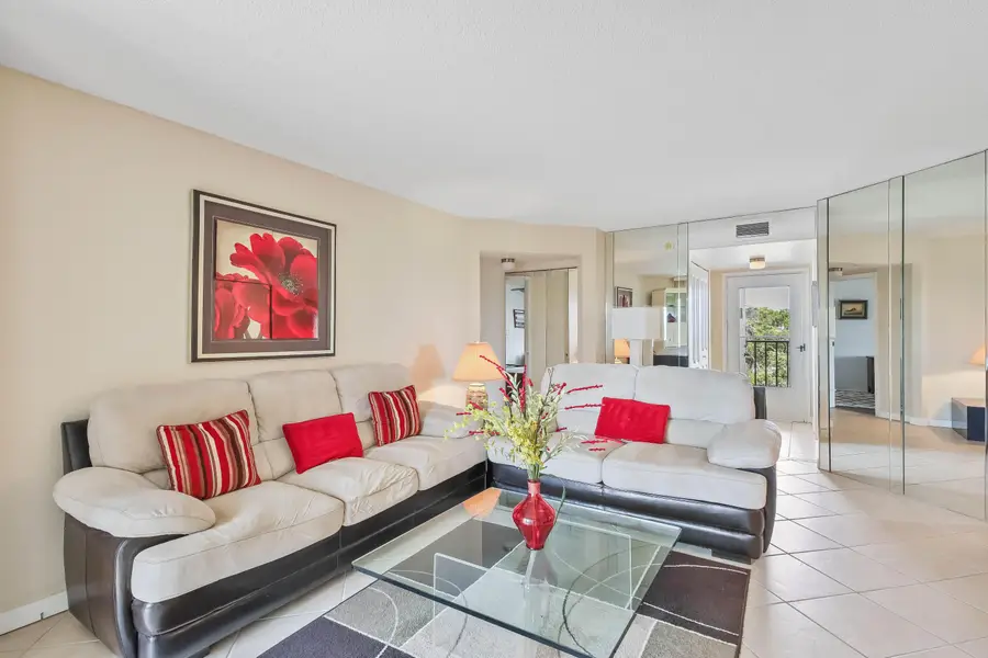 3951 Via Poinciana #511, Greenacres, FL 33467 - #3