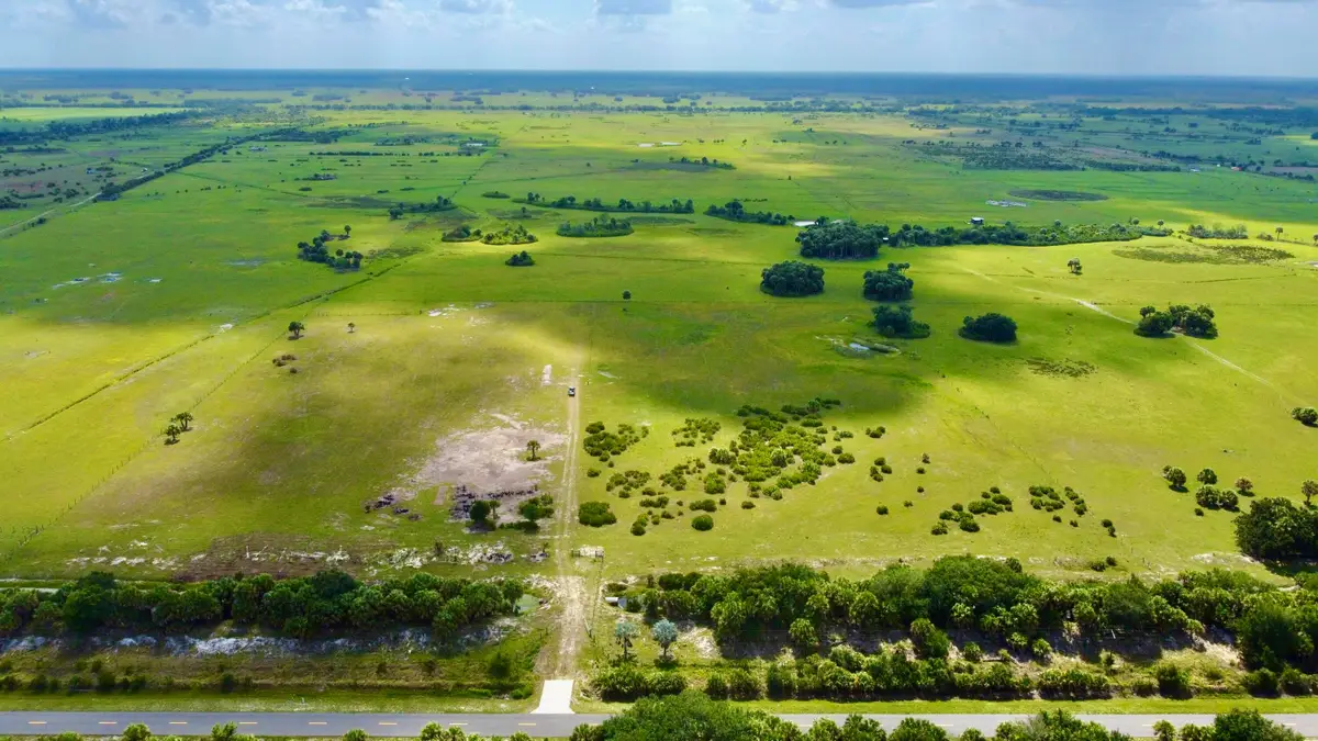 28095 NW 72nd Avenue, Okeechobee, FL 34972 - #1