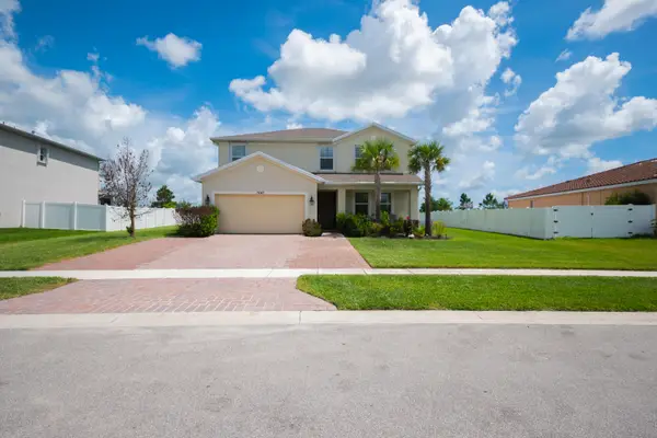 7647 NW Old Grove Lane, Port St Lucie, FL 34987
