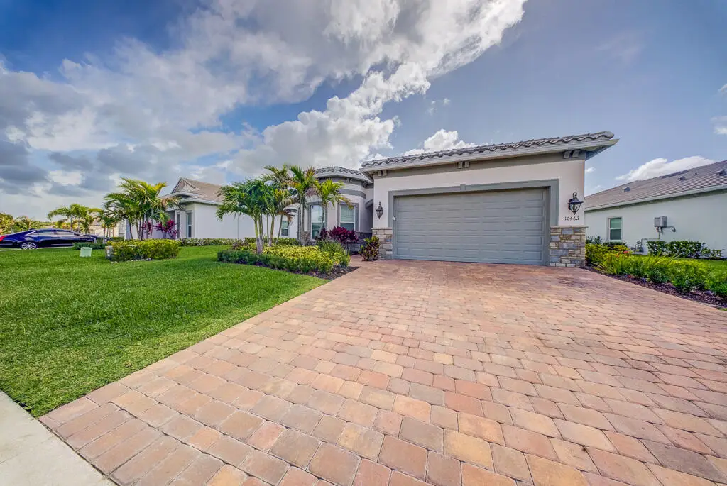 10562 Northbrook Circle, Palm Beach Gardens, FL 33412 - #1