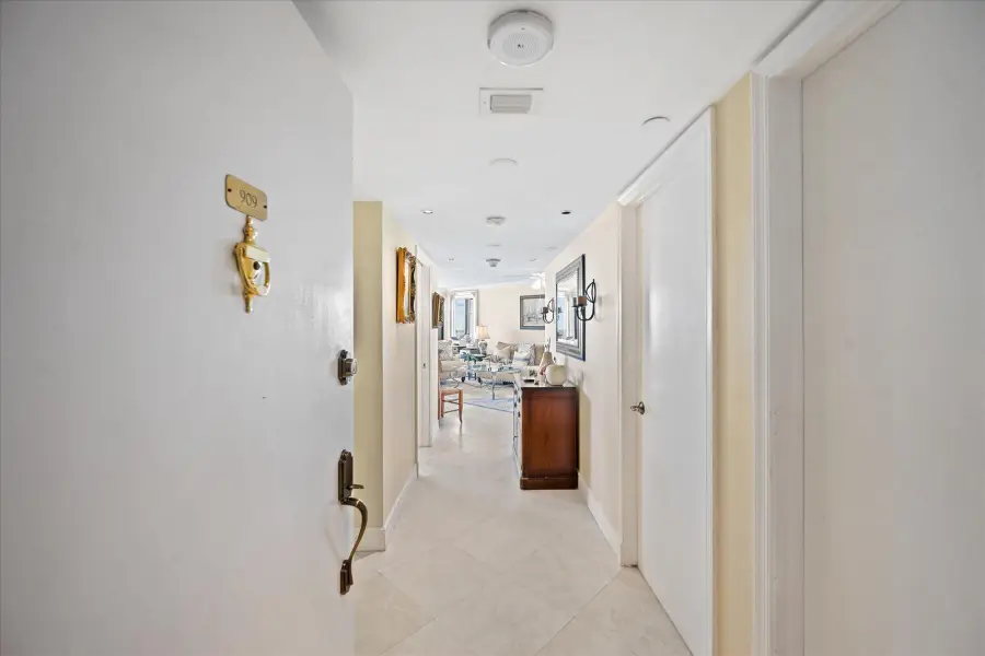 3560 S Ocean Boulevard #909, South Palm Beach, FL 33480 - #3