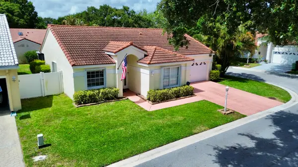 10189 Balsa Way, Palm Beach Gardens, FL 33410
