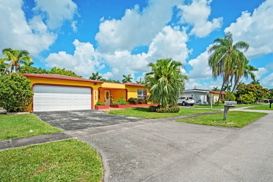4245 NW 115th Avenue, Sunrise, FL 33323 - #2