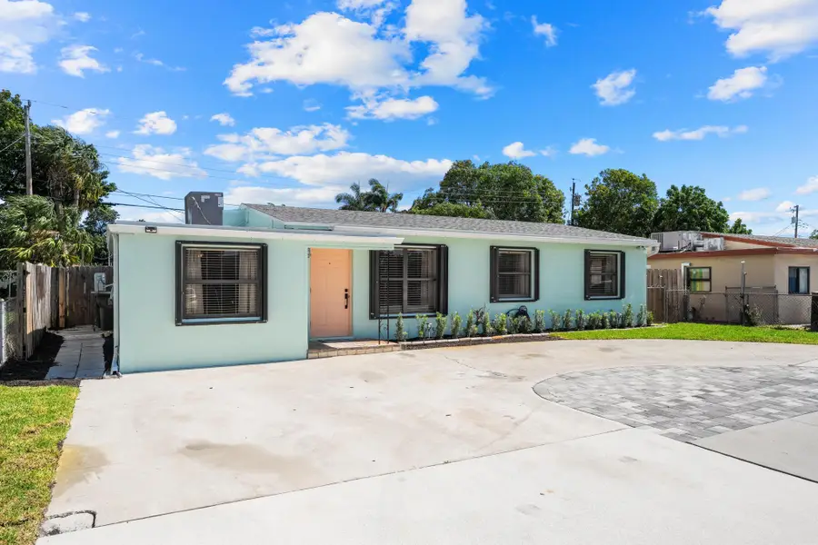 2105 Wellington Road, West Palm Beach, FL 33409 - #3