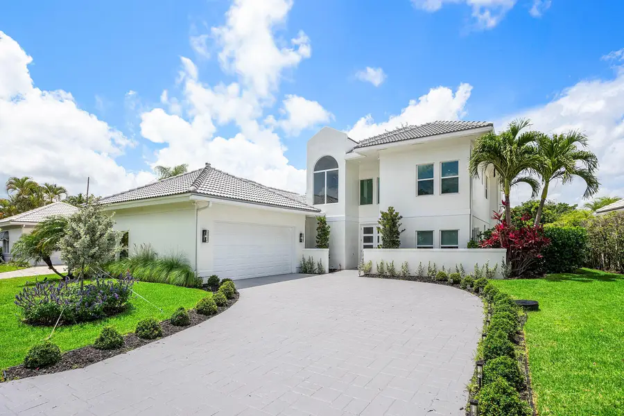 9701 Spray Drive, West Palm Beach, FL 33411 - #2