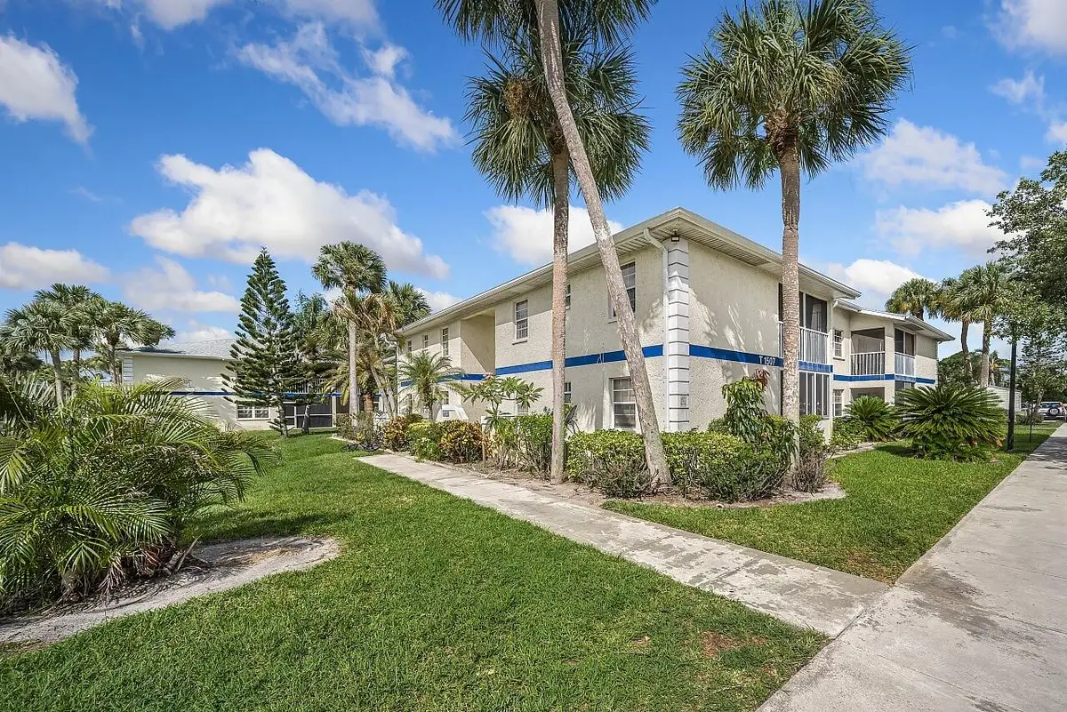 1507 SE Royal Green Circle #102, Port Saint Lucie, FL 34952 - #1