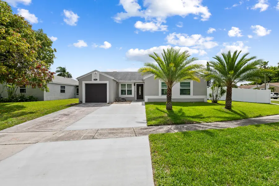 18833 Cloud Lake Circle, Boca Raton, FL 33496 - #2