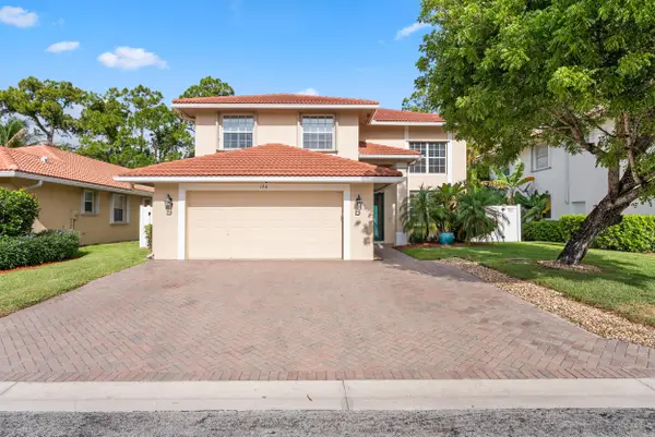 126 Hidden Hollow Drive, Palm Beach Gardens, FL 33418