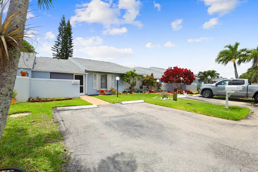4235 Lucerne Villas Lane, Greenacres, FL 33467 - #3
