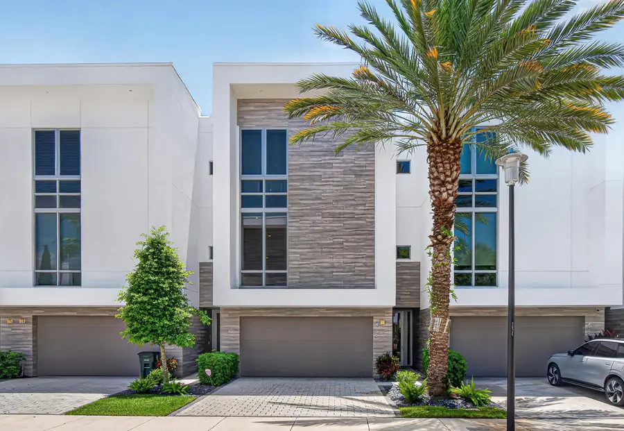 4130 NW 17th Avenue, Boca Raton, FL 33431 - #2